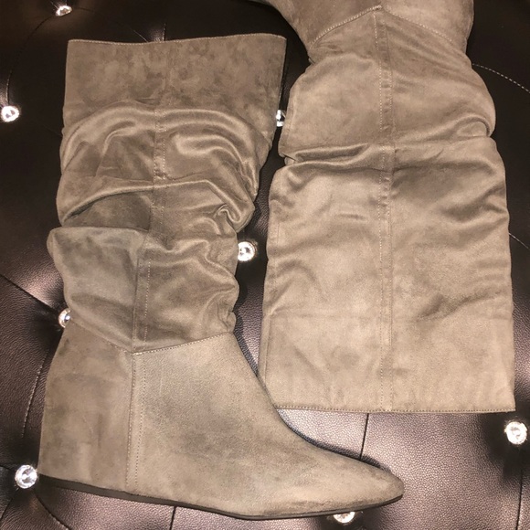 Just Fab Dana Boots - Picture 5 of 9